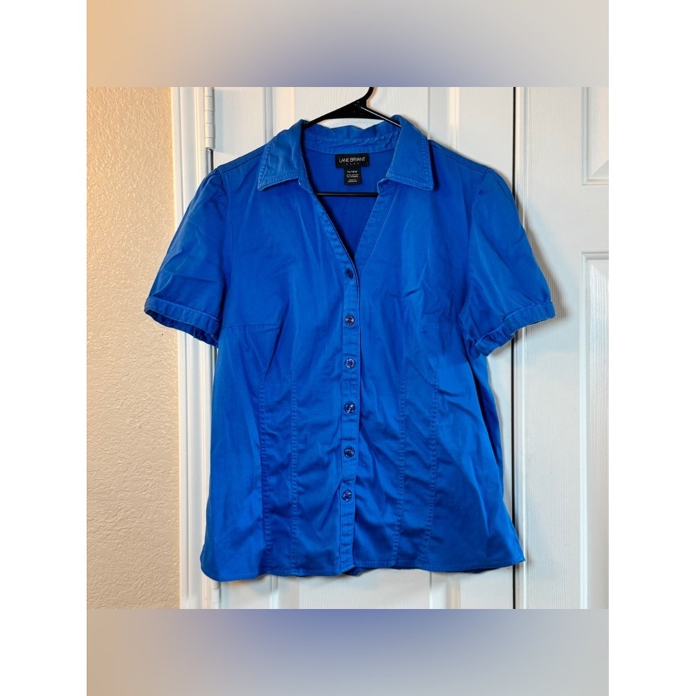LANE BRYANT Size 14/16 W Short Sleeve Blouse Top V-Neck Button-Up Royal Blue
